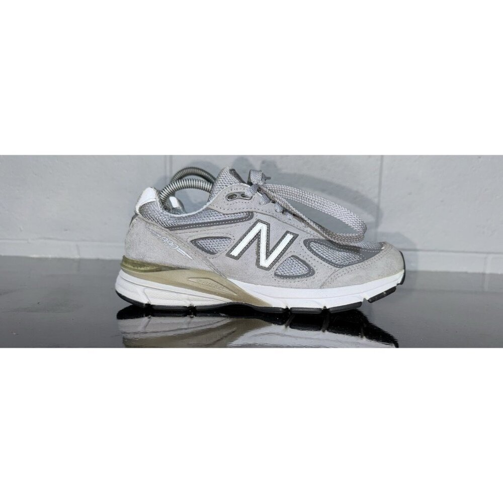 New Balance 990v4 Womens Suede Athletic Running Shoes Size 7.5 2A NARROW Gray